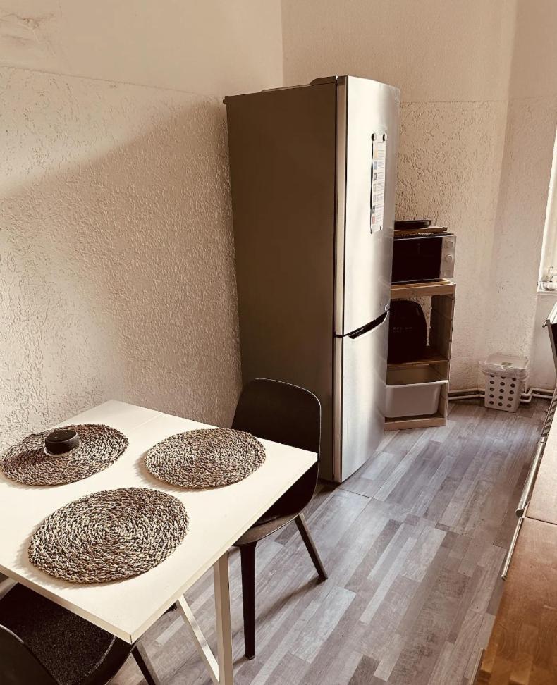 Accommodatie bij particulieren With Bay Window - Mezzanine, Foosball Table *