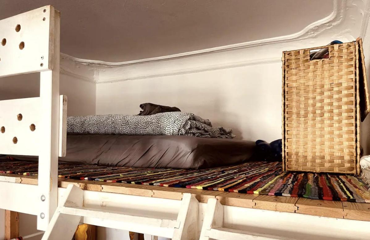 Accommodatie bij particulieren With Bay Window - Mezzanine, Foosball Table Berlijn